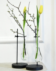 Flower arrangement for colleagues, with yellow tulip in vase – 2 pieces