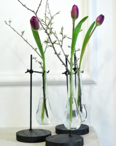 Flower arrangement for colleagues, with purple tulip in vase – 3 pieces