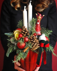 Christmas arrangement Around the Christmas tree