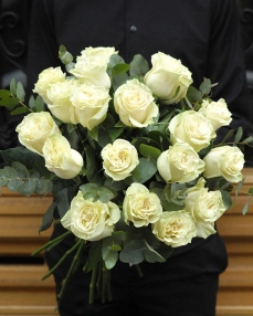 Bouquet 19 maxi white roses 