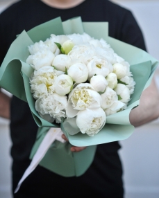 Buchet 25 bujori albi
