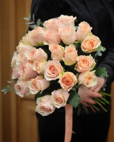 Bouquet with roses I remember her