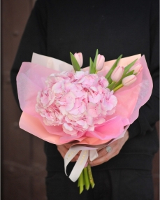 Buchet cu hortensie Bezele roz