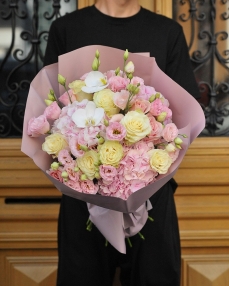 Buchet de flori Doar pentru Ea