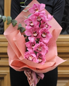 Christmas bouquet - Pink orchid 