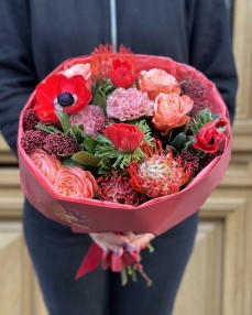 Fragrant red bouquet 