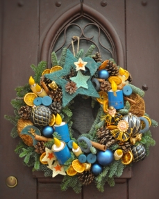 Starry Christmas wreath