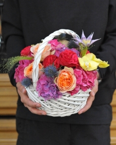 Flower basket in summer colours