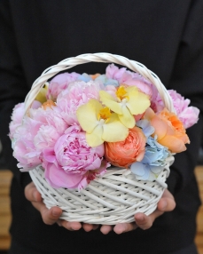 Flower basket Garden party