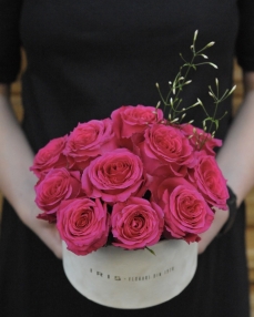 Box with 16 cyclam roses 