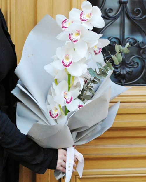 Buchet orhidee - alba