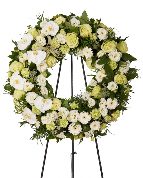 Coroana funerara cu trandafiri si lisianthus