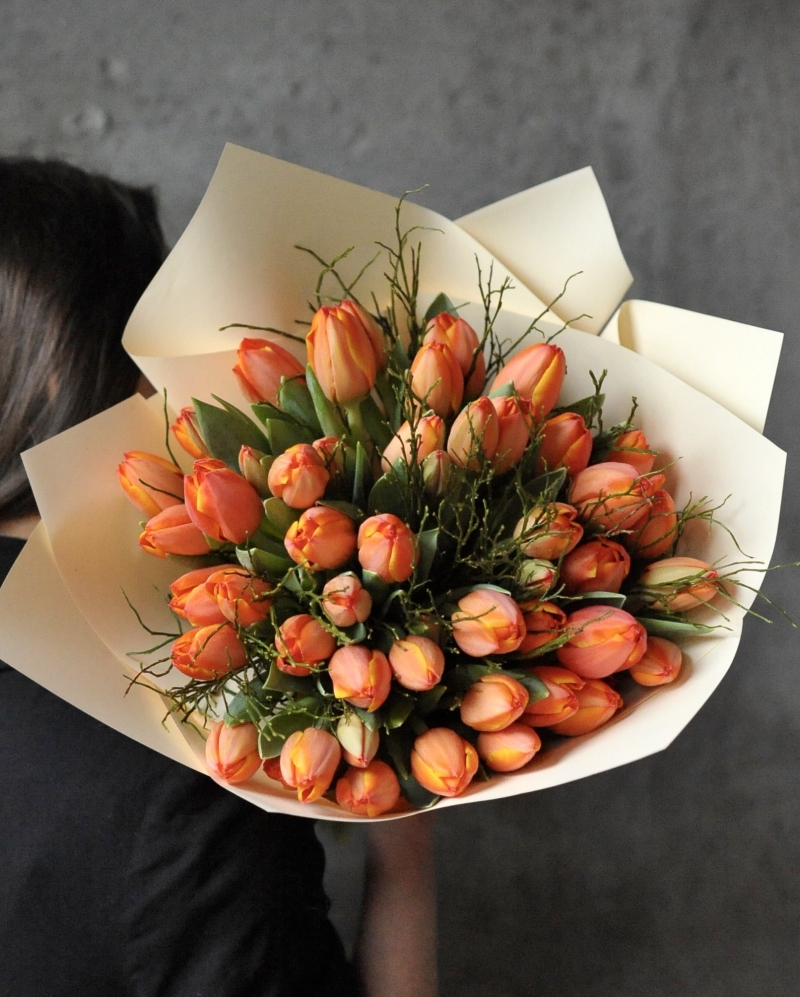 Buchet cu 51 lalele portocalii