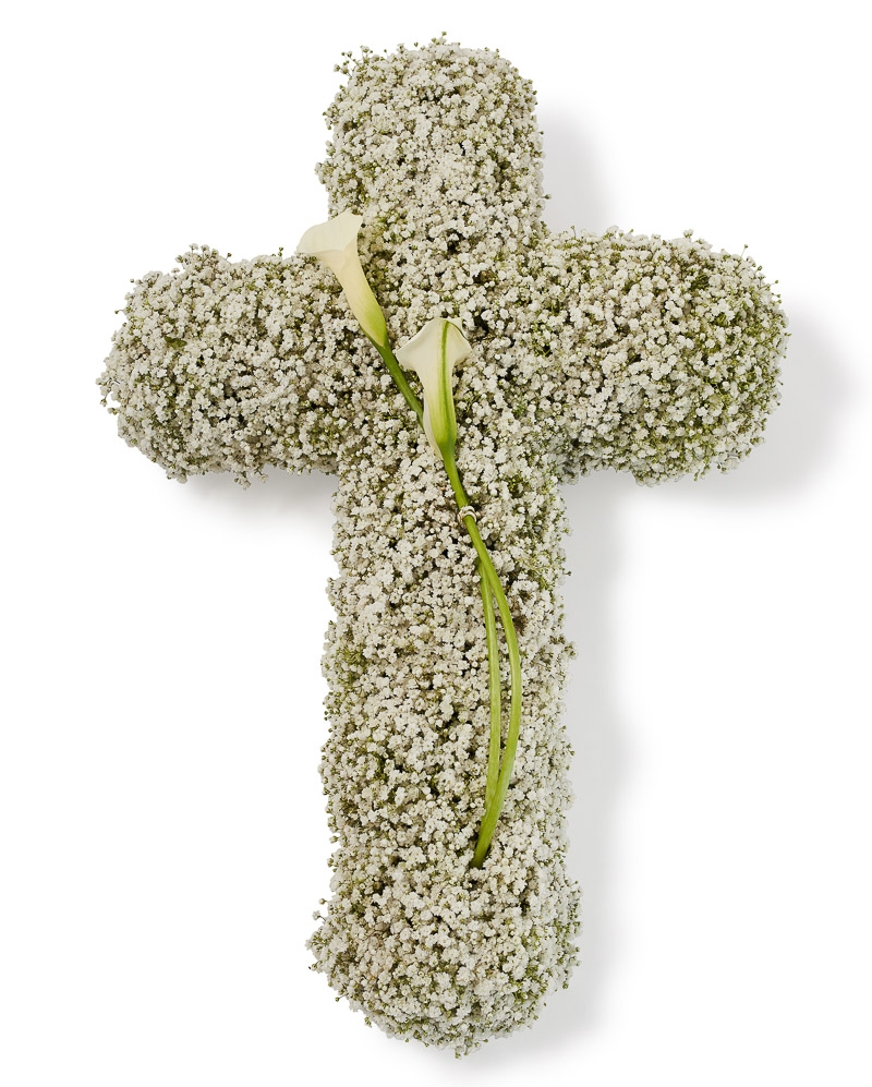 Cruce funerara cu gypsophila